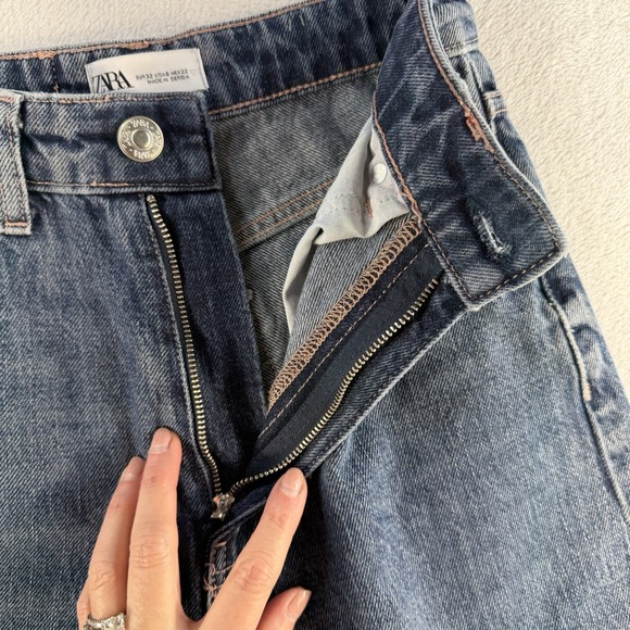 Zara Sz 0 Jeans Wide Leg Raw Hem High Waisted Rise Light Wash Women's Baggy - Picture 7 of 13